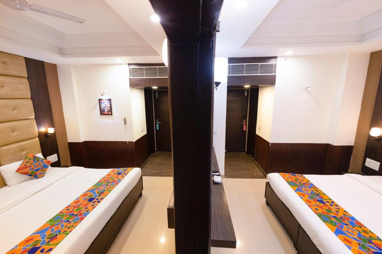 Hotel Sahibs Lighthouse - Swimming Pool Agra  Exterior foto